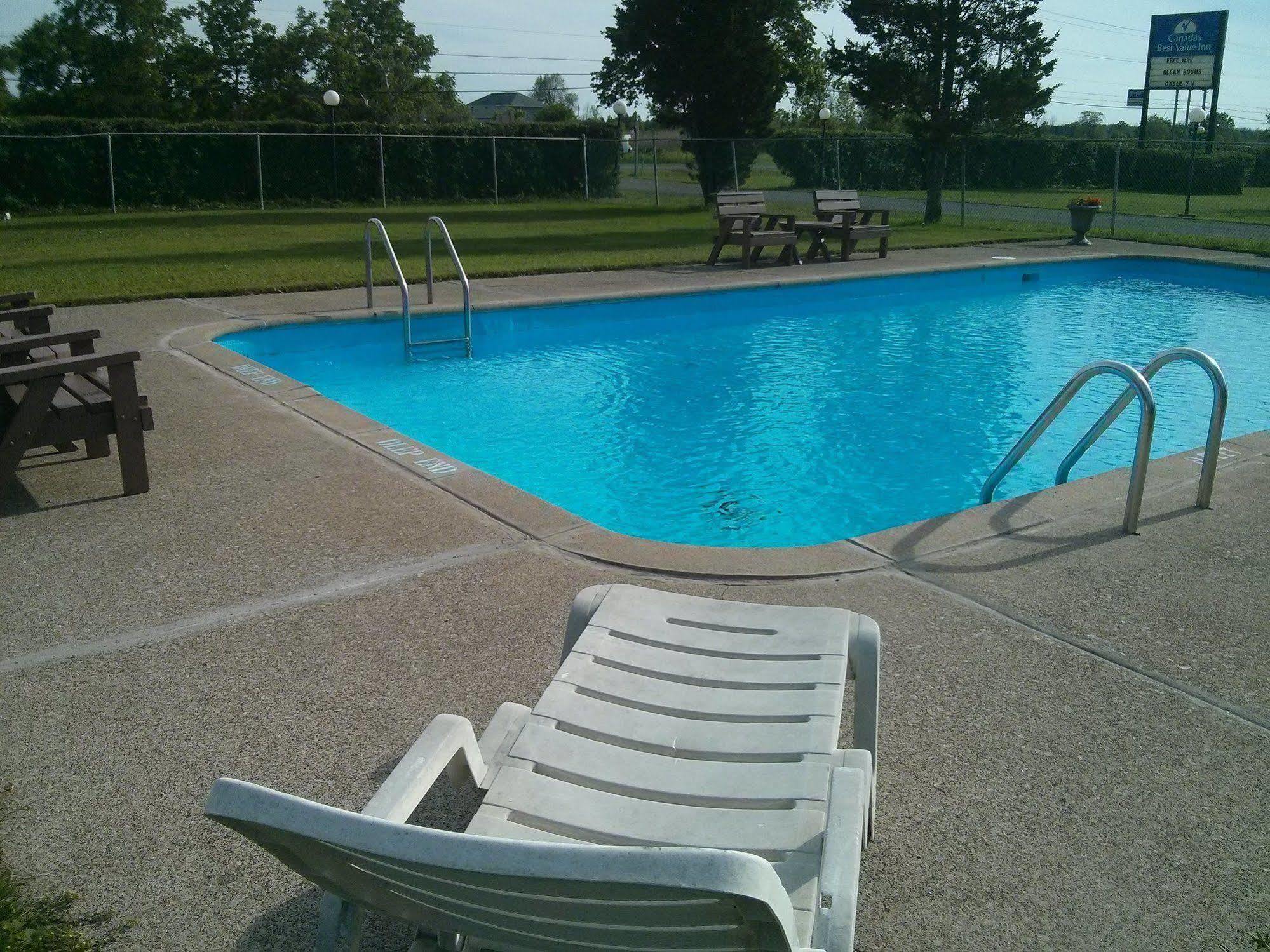 Port Motel Port Colborne Buitenkant foto